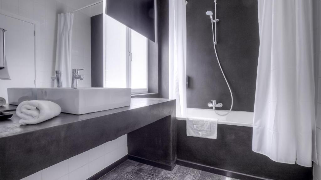 Hotel St 3*