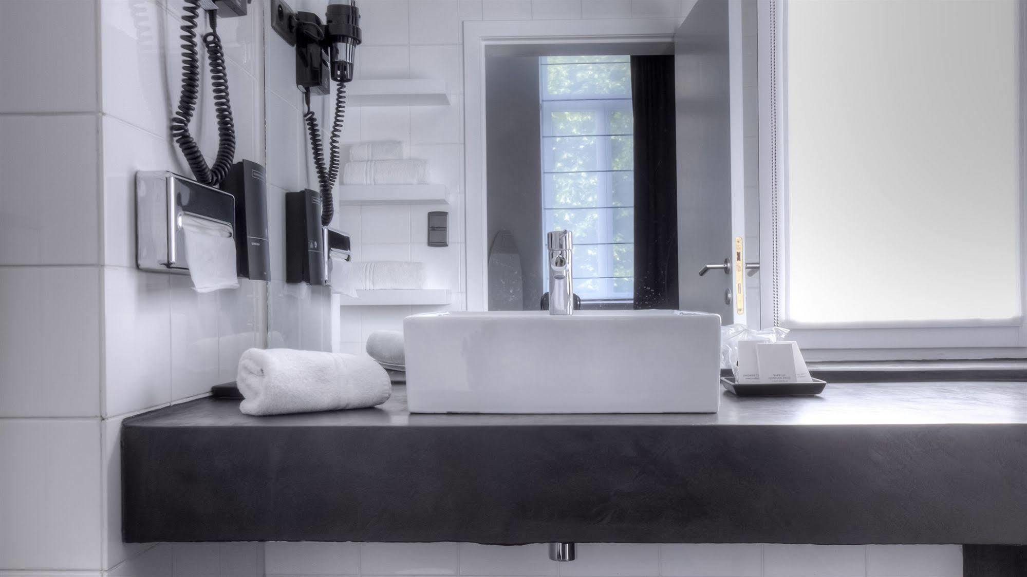 St Hotel 3*